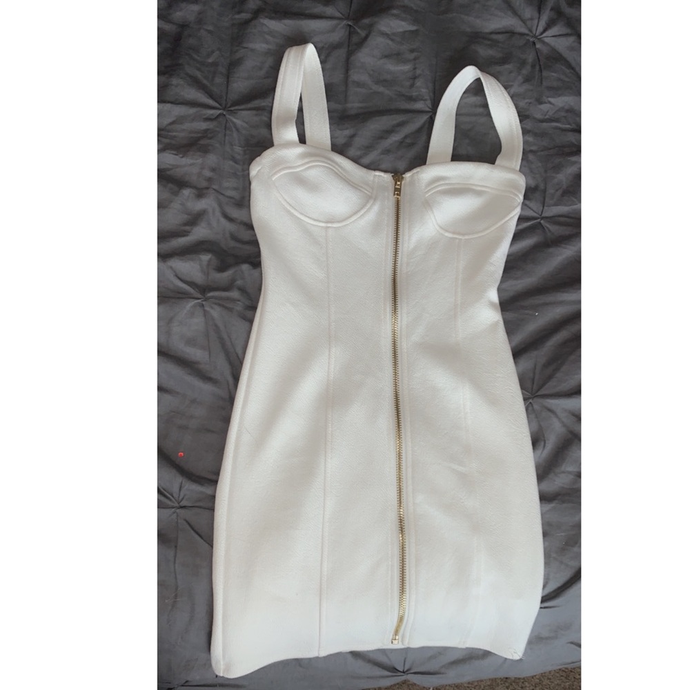 Front zipper dress